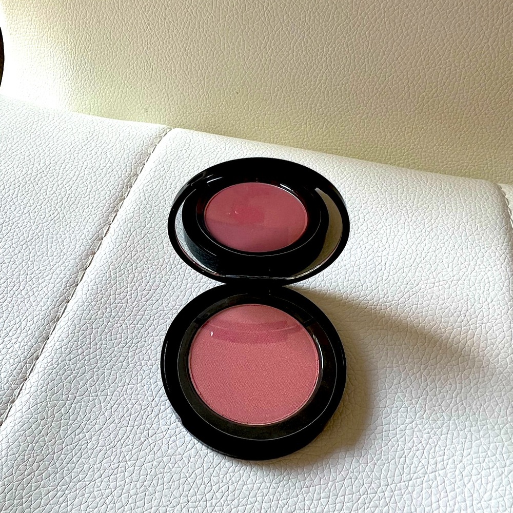 Brand NEW Bobbi Brown Bronzing Powder ANTIGUA Blush